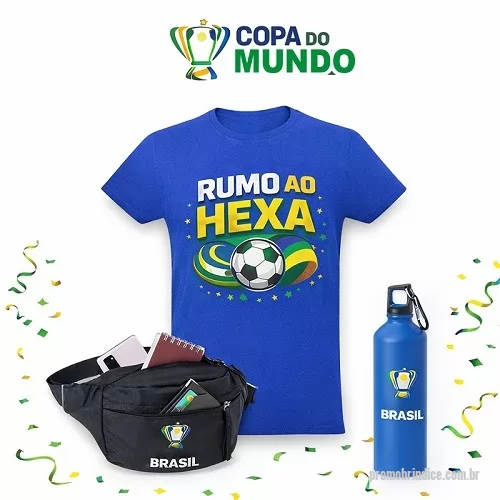 Kit torcedor personalizado - Kit Carnaval 3 Peças </br> Kit Torcedor Copa do Mundo - Vai Brasil </br> Contém: </br> 1 Pochete de Poliéster com três compartimentos bem distribuídos, ela oferece um bolso traseiro seguro e de fácil acesso, um bolso central com rede interna para separar e organizar itens, além de um bolso frontal ideal para objetos menores. Com alça de nylon ajustável para se adaptar a cada pessoa. - Gravação em Silk screen 1 cor (POC013) </br>  1  Squeeze Alumínio com Acabamento Matt. Com tampaem PP mosquetão rosqueável. Capacidade até 800 ml. Food grade. ø73 x 259 mm. - Gravação em Silk screen 1 cor (SQM052) </br> 1 Camiseta unissex de corte regular em malha 100% polyester fiado (135 g/m2) com fio 30/1 polyester. Com gola em ribana 1,5x1,5 com fita de reforço e com costura dupla nas mangas, barra de fundo e laterais. Tamanhos: P, M, G, GG - Gravação em Transfer Colorido (CMS006) </br> * Verificar cores de produtos Disponíveis.
