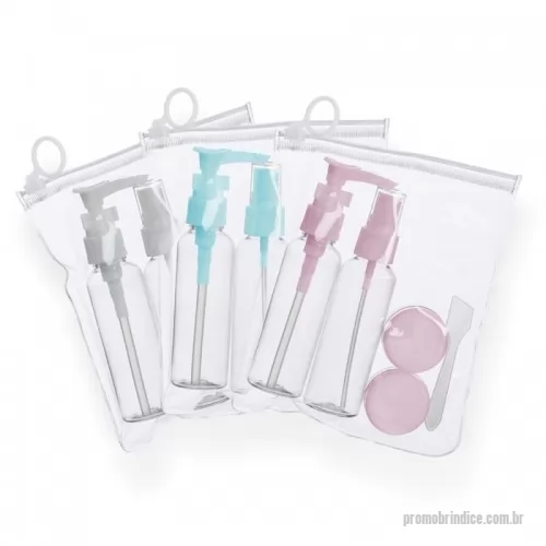 Kit viagem personalizado - Kit viagem Personalizado 18535 com sua logomarca. 20 anos ajudando a cotar Brindes Promocionais com várias empresas num único clique. Kit viagem 5 peças em estojo ziplock. Contém frasco de 70ml com tampa spray; frasco de 70 ml com tampa pump; 2 potes de 10ml com tampa rosqueável e mini espátula fosca. Frascos plásticos e estojo em pvc com puxador plástico.Kit viagem 5 peças em estojo ziplock. Contém frasco de 70ml com tampa spray; frasco de 70 ml com tampa pump; 2 potes de 10ml com tampa rosqueável e mini espátula fosca. Frascos plásticos e estojo em pvc com puxador plástico.Kit viagem Personalizado, 151303, Elembrancas. Clique e Cote no Portal PromoBríndice!
