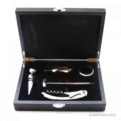 Kit vinho personalizado - Kit vinho personalizado com 5 peças em metal. Acompanha estojo em madeira. Gravação em Laser.