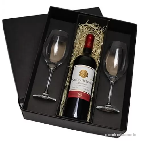 Kit vinho personalizado - 1 VINHO TINTO SUAVE CABERNET SAUVIGNON  SANTA HELENA 750ML 2 TAÇA BARONE VINHO 385 ML 1 CAIXA