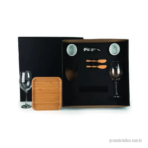 Kit vinho personalizado - Kit Vinho e Petiscos 8 Peças Personalizado