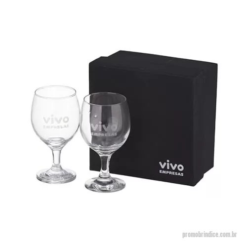 Kit vinho personalizado - Kit em caixa color plus com divisória contendo 02 taças de vinho tinto Gallant