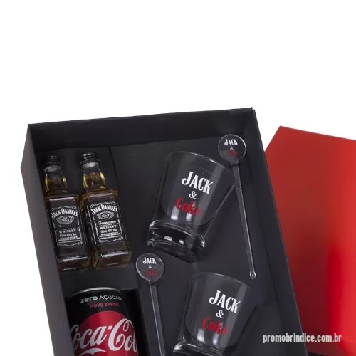 Kit whisky personalizado - 2 Whiskey Jack Daniel´s 50 ml 1 Coca Cola 350ml 2 Copos de vidro personalizados 216ml 2 Mexedores de acrilico 1 Caixa e berço corte e vinco em papel cartão 28x22x10cm / peso 1.040g