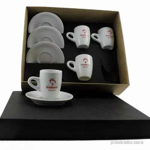 Kit xícara personalizado - Kit xícara Personalizado D556 com sua logomarca. 20 anos ajudando a cotar Brindes Promocionais com várias empresas num único clique. Kit Xícara personalizado em caixa de papel, 4 Xícaras com pires.Kit Xícara personalizado em caixa de papel, 4 Xícaras com pires.Kit xícara Personalizado, 149143, Design Promo Kits Corporativos. Clique e Cote no Portal PromoBríndice!