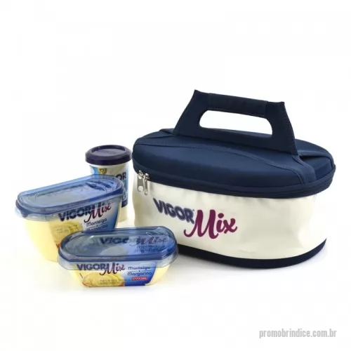 Lancheira térmica personalizada - Bolsa Térmica Oval Molde Exclusivo - Vigor Bolsa térmica para ação promocional Vigor. Projeto confeccionado em EVA termomoldado com corpo em tecido resistente impresso em 4 cores.  Projetos exclusivos e desenvolvidos de pequena a larga escala para suas ações de promocionais. Fabricane 100% nacional!! Faça o Seu projeto com a Rampazzo Brindes e Embalagens.