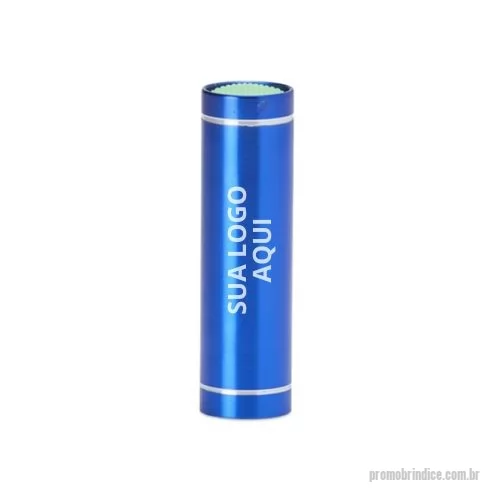 Lanterna personalizada - Ilumine a marca do seu negócio com a Lanterna de Alumínio Personalizado. Com um design elegante e durável, esta lanterna possui 1 LED potente e botão de acionamento emborrachado, garantindo praticidade e conforto. Alimentada por 3 pilhas AAA, que já acompanham o produto, e com cordão de nylon para transporte, é o brinde ideal para surpreender seus clientes e parceiros. Personalize com sua logo e ofereça um presente que alia utilidade e sofisticação. Perfeita para campanhas promocionais e eventos corporativos, esta lanterna reforça a presença da sua marca no dia a dia dos seus clientes.