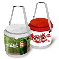 Cooller Térmico em PP com parede dupla e isolamento interno com chapa de isopor, e alça de ombro, capacidade para 30 latas com 21 litros, tamanho aproximado 31 x 34 cm.