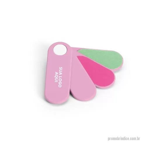 Lixa de unha personalizada - Conjunto de lixas personalizadas, ideal para quem busca um brinde prático e funcional. Composto por lixas de alta qualidade, este conjunto é perfeito para cuidados diários com as unhas, garantindo um acabamento impecável. Compacto e fácil de transportar, pode ser personalizado com o logotipo da sua empresa, promovendo sua marca de forma elegante e eficiente. Seja em eventos promocionais, ações de marketing ou presentes para clientes e colaboradores, o conjunto de lixas personalizadas combina utilidade e sofisticação. Um presente simples, mas de grande impacto, que reforça a preocupação da sua empresa com o bem-estar e a estética do público!