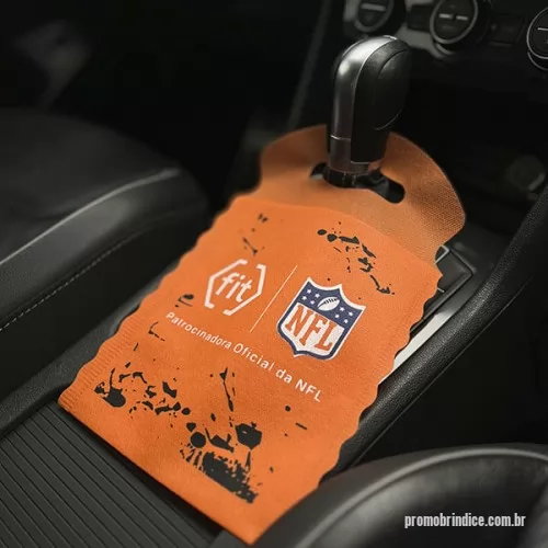 Lixo Car personalizado - Lixocar Personalizado Produzido em TNT de alta qualidade (gramatura 45) com medidas de 17×26 cm e área de personalização de 13×16 cm. Possui bordas seladas, garantindo maior resistência e durabilidade. Personalização em Silk com até 3 cores, ideal para divulgação da sua marca de forma prática e elegante.