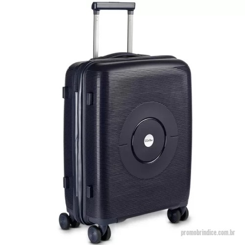 Mala de Bordo personalizada - Mala de bordo confeccionada em material resistente e leve. Conta com cadeado de segurança padrão TSA, proporcionando maior proteção aos pertences. Possui entrada USB e tipo C, facilitando o carregamento de dispositivos móveis durante a viagem. A abertura frontal com zíper permite acesso rápido e prático ao interior da mala. O forro interno em poliéster garante um acabamento refinado e proteção adicional aos objetos transportados. Equipada com sistema de carrinho em aço, alça de mão lateral e superior para maior comodidade no manuseio. Conta com quatro rodas multidirecionais que giram 360 graus, proporcionando deslocamento suave e estável.