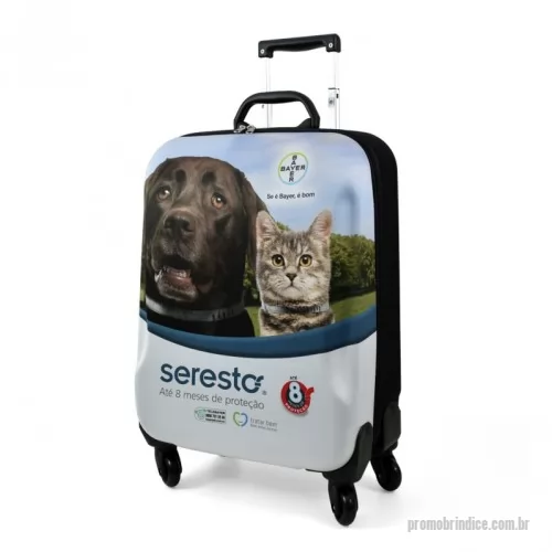 Mala de viagem personalizada - Mala Premium Termomoldada 4 Rodinhas Personalizada M-383 Nova Mala de Viagem Rampazzo Brindes ideal para estampas sublimadas, projetada com frente lisa sem  interferências permite uma maior versatilidade para aplicação de estampas, trabalhamos com tecnologia de ponta permitindo impressões sem limites de cores.  Mala de viagem com 4 rodinhas fabricada em E.V.A resistente termomoldado, revestida em malha de helanca para dar acabamento e agregar qualidade. É opção certeira para empresas que buscam valorizar sua campanha promocional presenteando seus clientes com um produto personalizado útil e prático, já que as suas quatros rodinhas facilitam o transporte e minimizam esforços durante o trajeto.