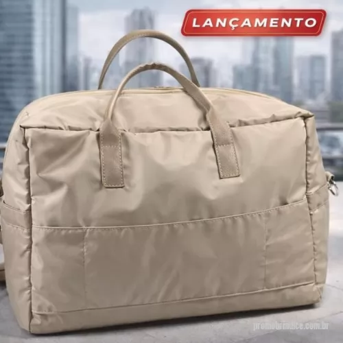 Mala de viagem personalizada - Mala de viagem Personalizada 20478 com sua logomarca. 20 anos ajudando a cotar Brindes Promocionais com várias empresas num único clique. mala de viagem em nylon forrada interna, ziper alça de mão e alça transversalmala de viagem em nylon forrada interna, ziper alça de mão e alça transversalMala de viagem Personalizada, 179543, Bets Brindes. Clique e Cote no Portal PromoBríndice!