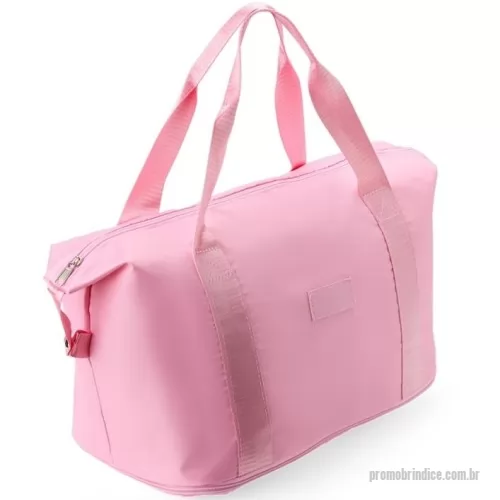 Mala personalizada - Bolsa Esportiva Poliéster Expansível 26 Litros ????  Mais espaço e praticidade para o seu dia a dia! Produzida em poliéster resistente à água, esta bolsa é perfeita para levar roupas, calçados e acessórios em academias, treinos, viagens ou passeios.  Seu compartimento expansível aumenta a capacidade para até 26 litros, garantindo versatilidade em qualquer situação. Conta ainda com bolsos internos e externos para melhor organização, além de encaixe para alça de malas, tornando o transporte muito mais prático.  Especificações:  Capacidade: até 26 litros  Altura: 30 cm (expandida: 40 cm)  Profundidade: 22 cm  Comprimento: 52 cm  Área de gravação: 8 x 18 cm  Peso: 208 g  ???? Ideal para quem busca resistência, espaço e praticidade em uma única bolsa.