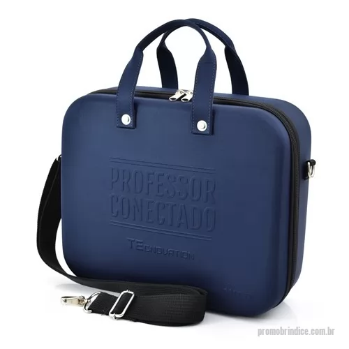 Maleta personalizada - Maleta Case confeccionada em E.V.A termomoldado em helanca proporcionando um item resistente para proteger medicamentos, estetoscópio, documentos e demais itens médicos nele armazenados. Possui alça curta firme e longa removível para facilitar o transporte; fechamento por zíper e revestimento interno.  Perfeito para montar kits e embalagens especiais em ações promocionais garantindo um item funcional e de praticidade. Sua logomarca será estrategicamente aplicada de maneira muito sutil, mas efetiva para combinar com o estilo sofisticado deste produto personalizado.