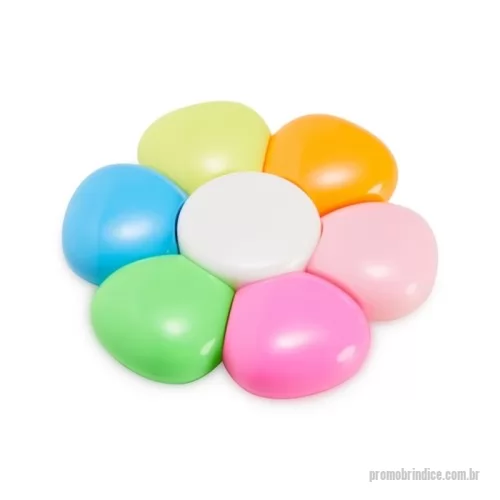 Marca texto personalizada -  Caneta marca texto em formato Flor na cor branca de frente e verso liso, possui as cores: azul, verde, rosa, amarelo, laranja e rosa escuro.