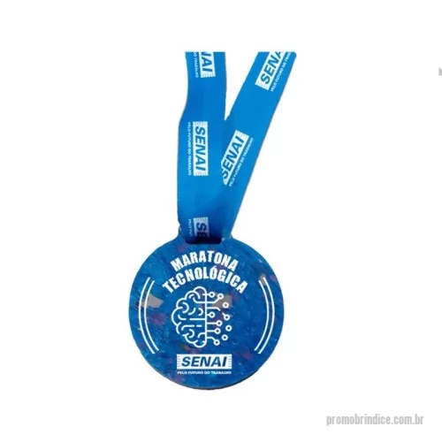 Medalha ecológica personalizada - Green Plasticaria, fabricado 100% com plástico reciclado, produto inovador e eco sustentável, medindo 6,0x6,3cm, a escolha ideal para o meio ambiente e para adequação às estratégias corporativas de ESG.