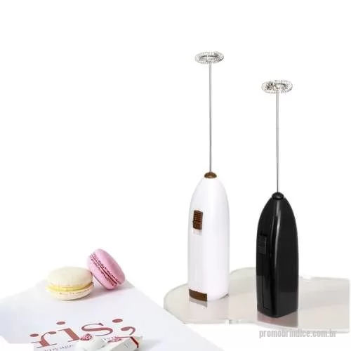 Misturador Mixer personalizado - Descrição: Misturador elétrico portátil. Para o funcionamento do produto necessita de duas pilhas AA (não acompanha).  Largura :  3,8 cm  Comprimento :  19,7 cm  Medidas aproximadas para gravação (CxL):  7 cm x 1,5 cm  Peso aproximado (g):  43