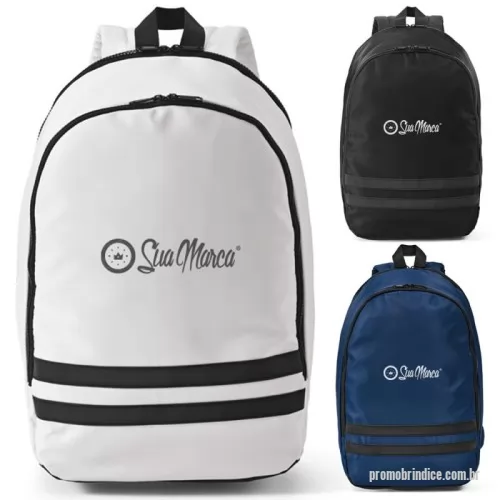 Mochila ecológica personalizada - Mochila em 290T poliéster reciclado 100 porcento rPET, em sarja com forro em 210D poliéster reciclado 100 porcento rPET. Possui compartimento posterior com divisória para notebook até 15 polegadas e compartimento frontal totalmente forrado. A parte posterior e as alças são almofadadas. Inclui duas faixas pretas refletoras na parte frontal. Capacidade até 18 Litros.