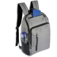 Mochila confeccionada com material solicitado em orçamento, em todas as cores, com alça ombro e mão, possui alça de mão e ombro.