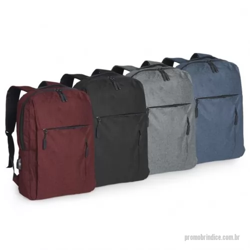 Mochila para notebook personalizada - Mochila de nylon 20 litros com três compartimentos, sendo o principal com bolso para notebook 156. Com divisórias internas para acessórios, a mochila possui bolso lateral, suporte externo usb e alça para encaixe em malas de viagem.