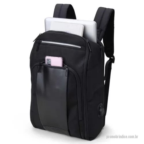 Mochila para notebook personalizada - Mochila Nylon 23 Litros com detalhes em couro sintético, perfeita para o profissional moderno e o aventureiro urbano.