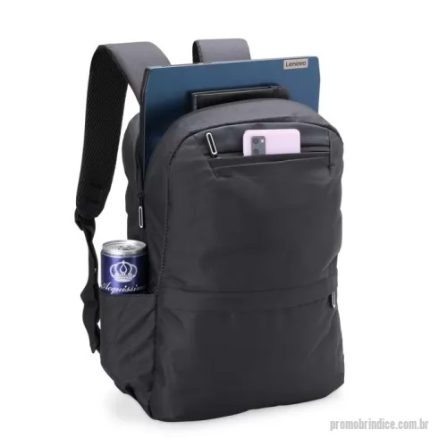 Mochila para notebook personalizada - Mochila de nylon 24 litros com três compartimentos, sendo o principal com bolso para notebook 14 polegadas. A mochila possui um bolso lateral e suporte externo usb.
