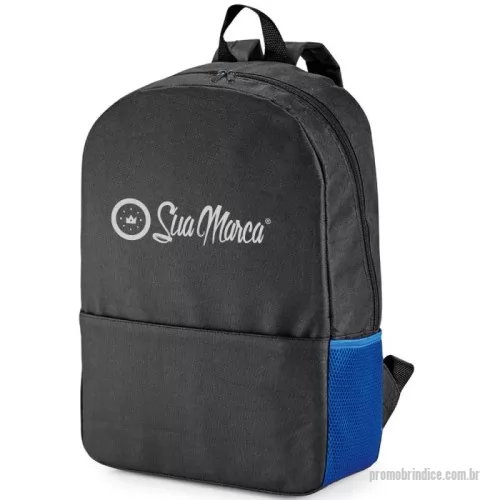 Mochila para notebook personalizada - Mochila para notebook personalizada confeccionada em tecido resistente. Possui compartimento principal com divisória acolchoada para acomodar notebooks de até 15.6 polegadas com segurança. Conta com bolso lateral em tela para fácil acesso a pequenos objetos e bolso frontal com fechamento em zíper para maior praticidade. A parte posterior e as alças são acolchoadas, proporcionando conforto durante o uso. Capacidade total de até 16 litros, ideal para o dia a dia ou para transportar itens com organização e proteção.