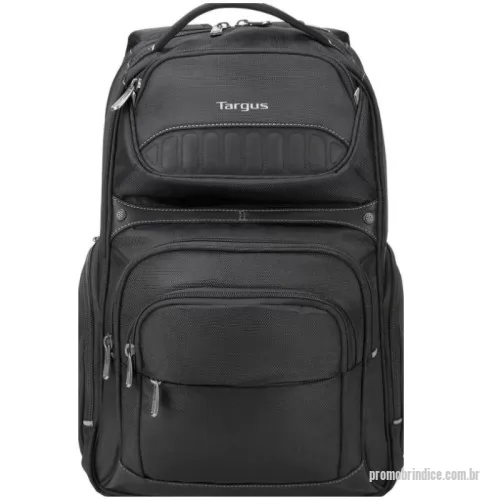 Mochila para notebook personalizada - Ela é especialmente desenvolvida para o transporte de notebook de até 15.6” e seus acessórios, ela também possui compartimento para transporte de cadernos, documentos, possui vários compartimentos para levar MP3 Player, celular e outros e possui alças reforçada e compartimento para o notebook acolchoado para aumentar a segurança no transporte de seu equipamento.  • Compartimento acolchoado para notebook de até 15.6”, com divisória para documentos ou pasta • Abertura principal com fechamento com dois zíperes com pequeno suporte para celular e com saída de ouvido • Alça acolchoadas para os ombros • Alça macia para as mãos • Bolso frontal médio superior com zíper para agenda eletrônica e outros acessórios • Bolso frontal médio inferior com dois zíperes com suportes pequenos, suporte para cartões e prendedor de chaves • Bolso frontal pequeno inferior com dois zíperes para pequenos acessórios • Bolsos laterais com zíper para pequenos acessórios.