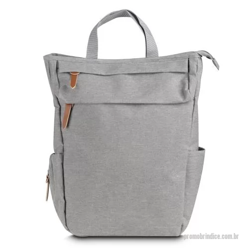 Mochila para notebook personalizada - Mochila Multifuncional em poliéster 300D com detalhes em PU e interior em 210D. Possui alça de mão, alça para ombro e engate para carrinho de bebê. Conta com 2 bolsos laterais, 2 frontais com zíper e 2 compartimentos traseiros com zíper. O interior i