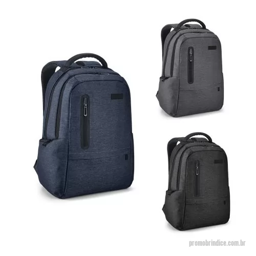 Mochila para notebook personalizada - Mochila para notebook em Nylon 2Tone impermeável com dois compartimentos. Interior forrado e almofadado. O compartimento posterior tem bolso interior com zíper e divisória almofadada para notebook até 17. O compartimento frontal tem diversos bolsos interiores. Mochila com 2 bolsos frontais e 2 bolsos laterais. Alças almofadadas. Parte posterior almofadada com sistema de apoio acolchoado para as costas e tira de transporte para trolley com bolso. Placa metálica removível com imã, para fácil gravação. Capacidade até 26 L. 310 x 470 x 200 mm  Caixa exterior (m): 0,640X0,520X0,350 Peso da caixa (Kg.): 11.300 Peso do Produto (g.): 999 Caixa Exterior (Un.): 10 Caixa interior (Un.): 1 NCMS: 4202.92.00 Packing individual: Polybag Packing após gravação: Sem polybag País de origem: China