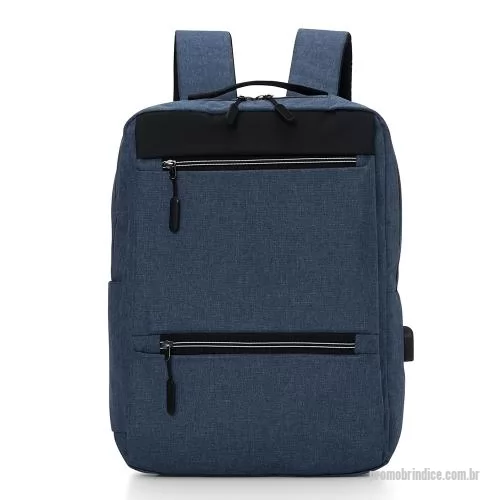 Mochila para notebook personalizada - Mochila confeccionada em nylon resistente à água com capacidade máxima de 20 litros. Três compartimentos, o principal com divisórias para notebooks até 15,6, bolso lateral e suporte USB externo.