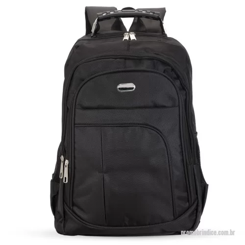 Mochila para notebook personalizada - Mochila nylon poliester para notebook. Possui compartimento grande com bolso interno para notebook, dois compartimentos médios, bolso pequeno frontal e bolsos laterais de rede. Zíperes prata, alça superior com pegador emborrachado e tira de silicone com cabo de aço interno para garantir maior resistência, alça superior de nylon, alças para costa ajustáveis revestidas com espuma, parte traseira também revestida de espuma para maior conforto. Com gravação a laser na placa metálica frontal. Medidas aproximadas para gravação (CxD): 1,1 cm x 3,1 cm Tamanho total aproximado (CxD): 49 cm x 39 cm x 19 cm Peso aproximado (g): 718 * Sujeito a disponibilidade em estoque* 