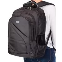 Mochila de costas, resistentes, fabricadas em Nylon com porta notebook. Personalizada em bom espaço ela possui alça de mão, bolsos laterais e dois bolsos frontais