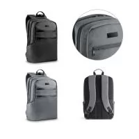 Mochila para notebook em Nylon 2Tone impermeável com 2 compartimentos e alças almofadadas. Possui um compartimento posterior com 2 divisórias almofadadas com fecho em velcro para notebook até 17