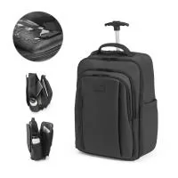 Mochila trolley em 900D com revestimento resistente à água. Possui um compartimento principal espaçoso com bolso para notebook até 17,3”, 3 bolsos frontais com zíper e 2 bolsos laterais com elástico no topo para transportar a sua squeeze. Mochila tro