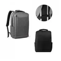"Mochila para notebook em 300D de alta densidade com 2 divisórias almofadadas para notebook até 15,6"" e tablet 10,5"" e diversos bolsos interiores. Tem ainda bolso frontal, 2 bolsos laterais e banda para transporte em trolley. Parte posterior e alça