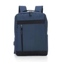 Mochila confeccionada em nylon resistente à água e capacidade de até 18 litros. Possui três compartimentos em tamanhos diferentes, sendo o principal com divisória para notebooks de até 15,6 polegadas. Conta ainda com bolso lateral, suporte USB externo e alças para as costas com revestimento em espuma de tecido respirável.