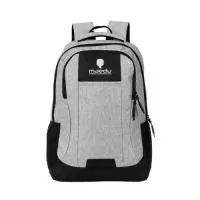 Mochila impermeável em Oxford com revestimento em PU, capacidade máxima de 23 litros e fechamento em zíper com puxadores em nylon e plástico. Possui compartimento principal com divisória para notebooks de até 17,3 polegadas. Conta com compartimento frontal e dois bolsos laterais em malha com elástico, alça para encaixe em malas de viagem e revestimento em espuma respirável nas costas, nas alças de ombro e na alça superior de mão.