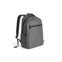 Mochila para notebook em 600D de alta densidade com compartimento principal para notebook até 15". Contém bolsos laterais em tela e um bolso frontal com zíper. Parte posterior e alças almofadadas que incorporam alça para trolley em caso de necessidade. Elemento refletor na parte frontal da mochila. 