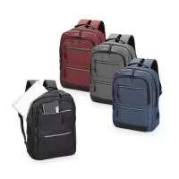 Mochila Oxford 18L impermeável com compartimento para notebook até 15,6”, entrada USB, bolsos organizadores e acabamento premium. Ideal para brindes corporativos personalizados, eventos, ações promocionais e uso executivo.