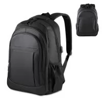 	Mochila confeccionada em tecido externo de poliéster 300D e tecido interno de poliéster 190D, com capacidade total de 23 litros. Possui três bolsos frontais com zíper, compartimento principal com fechamento em zíper, dois bolsos laterais, conector USB e engate para mala de viagem. Conta ainda com compartimento interno próprio para notebooks de até 15,6 polegadas