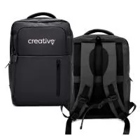 A Mochila Executiva para Notebook oferece espaço e praticidade para transportar equipamentos, acessórios e objetos pessoais. Com capacidade aproximada de 23,2 litros, possui compartimento principal com cinco divisórias internas, incluindo duas teladas.  O espaço para notebook conta com faixa elástica e fechamento em velcro para auxiliar na fixação do equipamento. O modelo também possui bolso frontal com seis divisórias e bolso telado com zíper, além de dois bolsos laterais com elástico e bolso traseiro. As costas acolchoadas, o encaixe para mala e as alças reguláveis facilitam o transporte durante a rotina de trabalho, estudos e viagens.  Características: Capacidade: aproximadamente 23,2 litros; Compartimento principal com cinco divisórias, sendo duas teladas; Divisória para notebook com faixa elástica e fechamento em velcro; Bolso frontal com seis divisórias e bolso telado com zíper; Bolso frontal inferior em formato vertical; Bolso traseiro com fechamento por zíper; Dois bolsos later