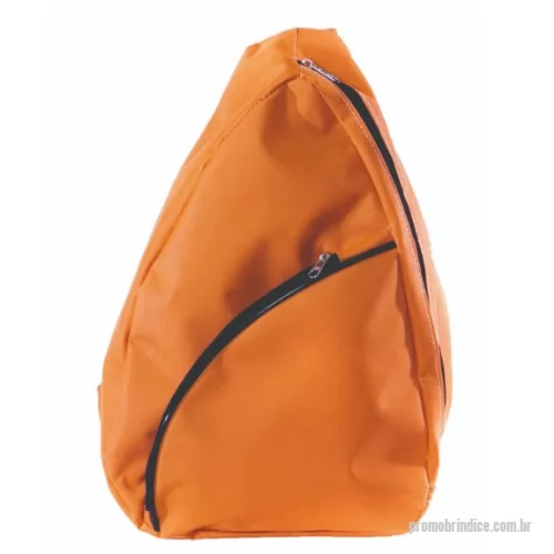 Mochila personalizada - Mochila em nylon 600 com alça atravessada e um bolso. 28 cm x 24 cm x 07 cm.
