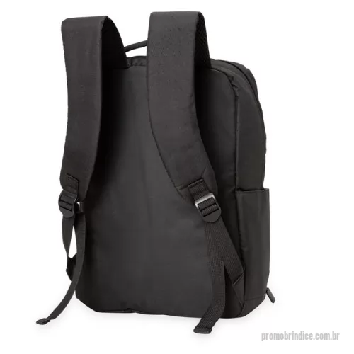 Mochila personalizada - Mochila de nylon 21 litros com três compartimentos, sendo o principal com bolso para notebook 156. Com divisórias internas para acessórios, a mochila possui bolso lateral e suporte externo usb.