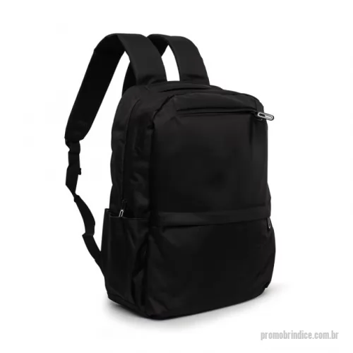 Mochila personalizada - Mochila de nylon 24 litros com três compartimentos, sendo o principal com bolso para notebook 14 polegadas. A mochila possui um bolso lateral e suporte externo usb.