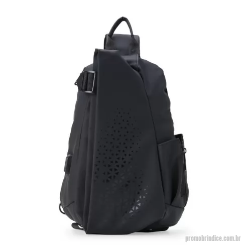 Mochila personalizada - • Mochila de Ombro de 16 litro com 3 compartimentos. Possui na parte superior abertura com velcro para diversos itens exportivos. A mochila comtém dois bolsos para tablet, bolso lateral com zíper, divisórias internas para acessórios, alça ajustável, área costal com revestimento espumado e suporte externo USB.