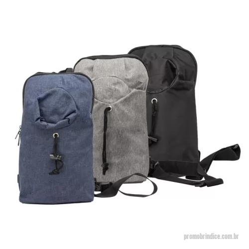 Mochila personalizada - Para quem ama praticidade no dia a dia, essa mochila de ombro de 6 litros é a escolha perfeita. Feita em nylon resistente à água, ela é compacta e super funcional. O compartimento principal vem com um bolso interno para manter tudo no lugar, e o bolso frontal com fechamento por cordão deixa o acesso bem fácil. Ideal para quem gosta de praticidade sem abrir mão de um visual mais casual. 