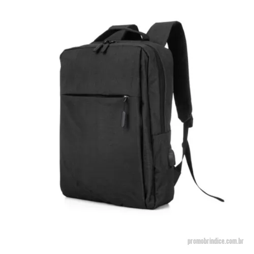 Mochila personalizada - Mochila de Nylon USB 21L Personalizada: Organização e Tecnologia para o Seu Dia a Dia  Apresentamos a Mochila de Nylon USB 21L Personalizada, a solução perfeita para quem busca praticidade, organização e tecnologia em um único acessório. Ideal para o trabalho, estudos, viagens ou como um brinde especial, esta mochila oferece tudo o que você precisa para transportar seus pertences com conforto e segurança.  Características Material resistente: Nylon de alta qualidade, garantindo durabilidade e resistência ao desgaste. Espaço amplo e organizado: 21 litros de capacidade com três compartimentos, incluindo um principal com bolso para notebook de até 15,6 polegadas. Organização interna: Divisórias internas para acessórios, mantendo seus pertences organizados e acessíveis. Conectividade: Bolso lateral e suporte externo USB para carregar seus dispositivos móveis de forma prática e conveniente. Conforto: Alças acolchoadas e ajustáveis para maior conforto durante o transporte. Design moderno e f