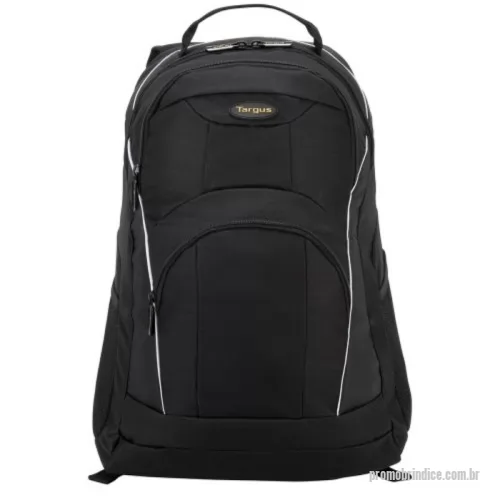 Mochila personalizada - A Mochila Targus Motor foi projetada para notebook com telas de até 16” e possui suporte para caneta, um bolso interno para celular e clipe para porta-chaves.  As alças são acolchoadas e ajustáveis para proporcionar conforto personalizável.  Para maior conveniência, a mochila possui dois compartimentos grandes, um inclui o compartimento para notebook acolchoado com espaço adicional para arquivos, enquanto o outro pode acomodar itens maiores, como cadernos ou livros, inclui também um bolso de malha para armazenar acessórios. Feita de poliéster preto durável, a mochila oferece um toque de cores com destaques amarelos e brancos.