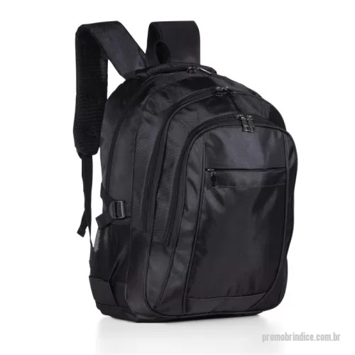 Mochila personalizada - Mochila de nylon 31 litros com quatro compartimentos, sendo o principal com bolso para notebook 156. A mochila possui bolsos laterais em malha, alça de compensação e duas alças de mãos.